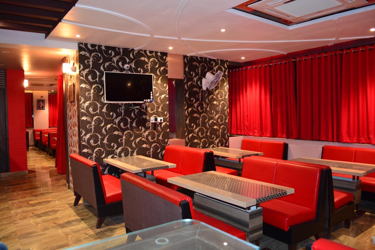 Hotel Desert Inn Barmer Екстериор снимка